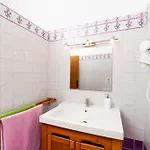 Luisa 3 *